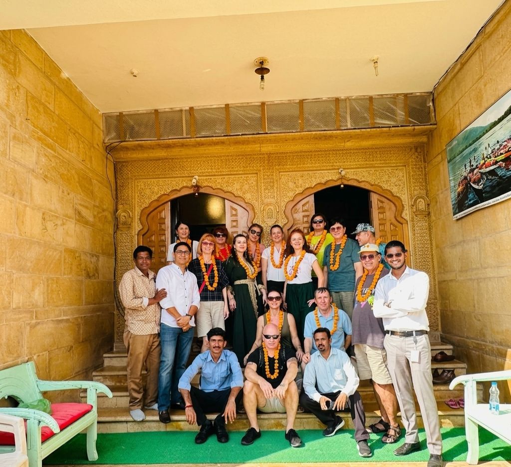 Jaisalmer Desert Safari & Taxi Service | Golden Dunes Travel